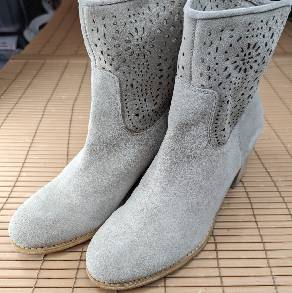 Crown Vintage Women's Taupe Perforated Laser Cut 3" Stacked Heel Booties